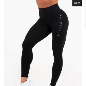 Instinct scrunch bum leggings